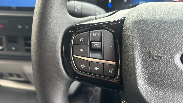 Ford Transit Custom E-320 L1 Rwd 100kW 65kWh H1 Van Limited Auto